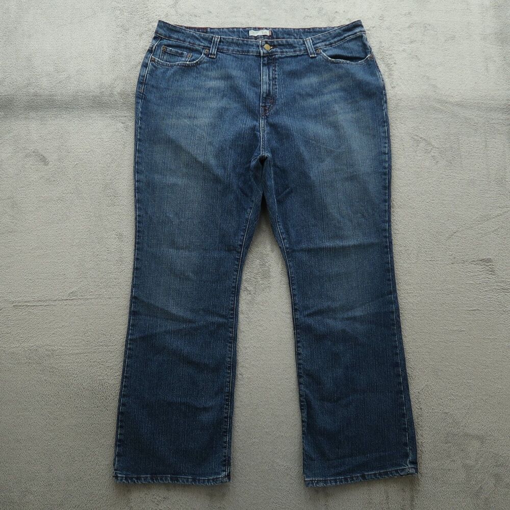 Levi's 515 Jeans Women's Size 24M Blue High-Rise Bootcut Denim Pants 31" Inseam